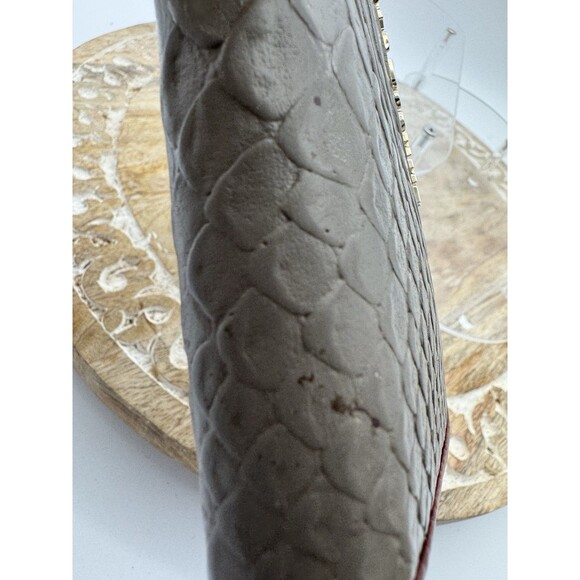 Dooney & Bourke Croc Embossed Leather Zip Wallet Beige Gray PythoN Zip Clutch - Picture 11 of 11
